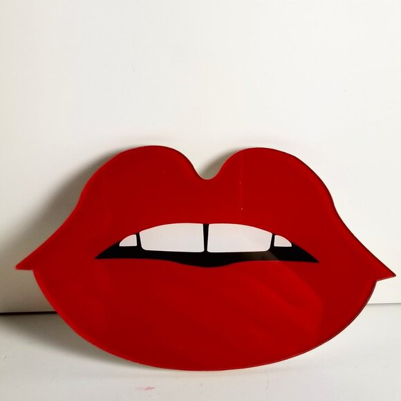 Sexy Red Lips Compact mirror, perfect for any pocket or phone wallet, flat - Picture 1 of 4